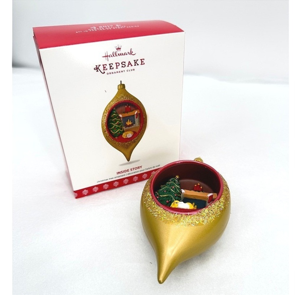 Hallmark Keepsake Ornament Inside Story 2017 Club Exclusive Holiday Diorama
